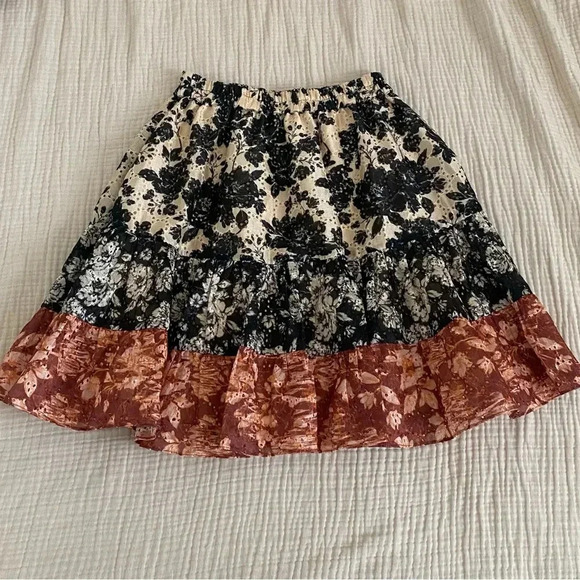 Sachin & Babi Anthropologie Loretta Eyelet Crochet Ruffle Mini Skirt - Picture 3 of 3